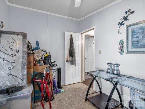 48 Laurel Cove Road Leicester NC 28748