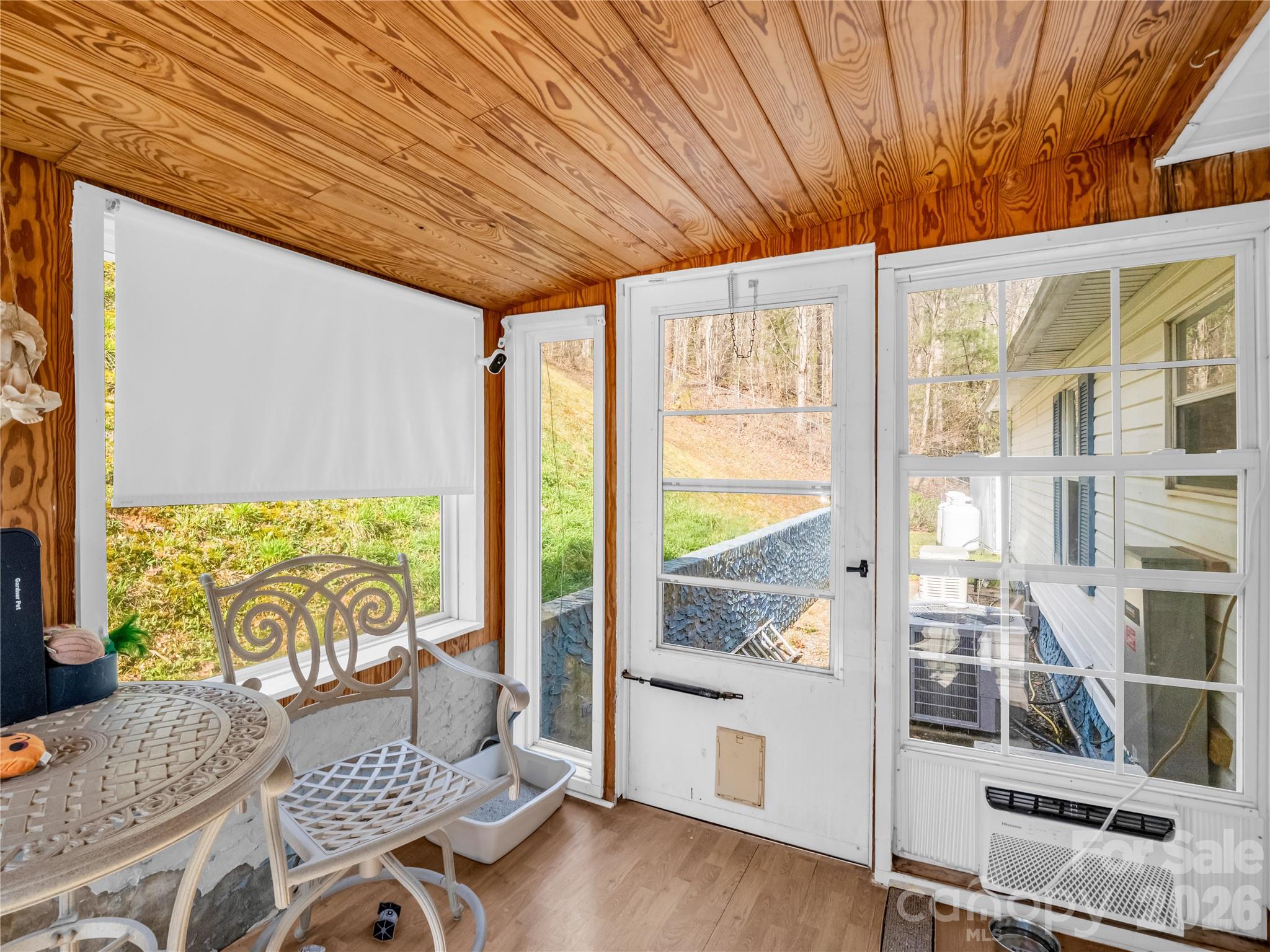 48 Laurel Cove Road Leicester NC 28748