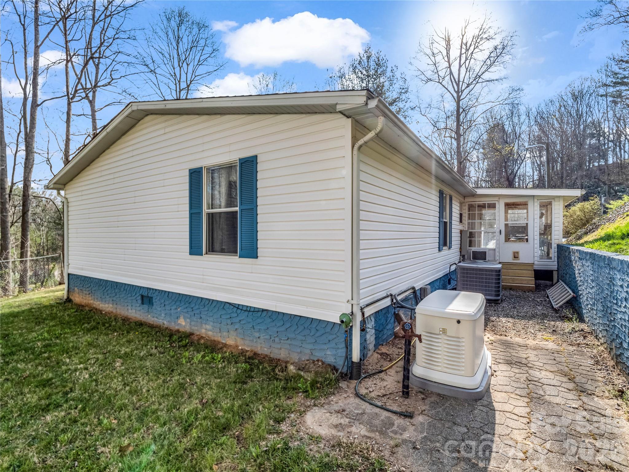 48 Laurel Cove Road Leicester NC 28748