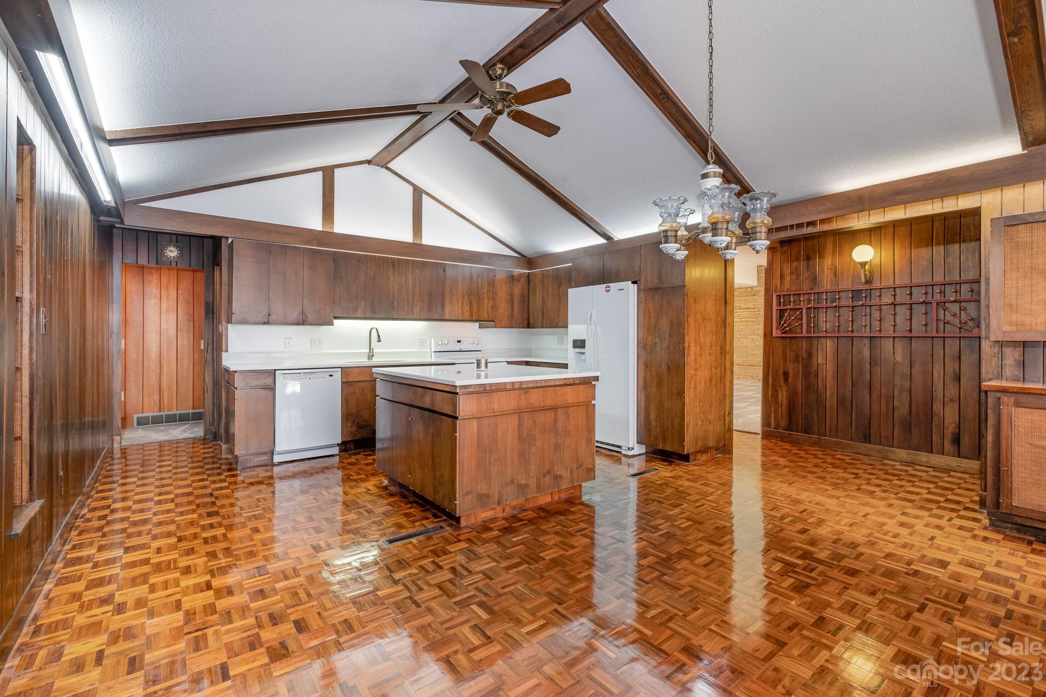 2756 Peachtree Road Statesville NC 28625