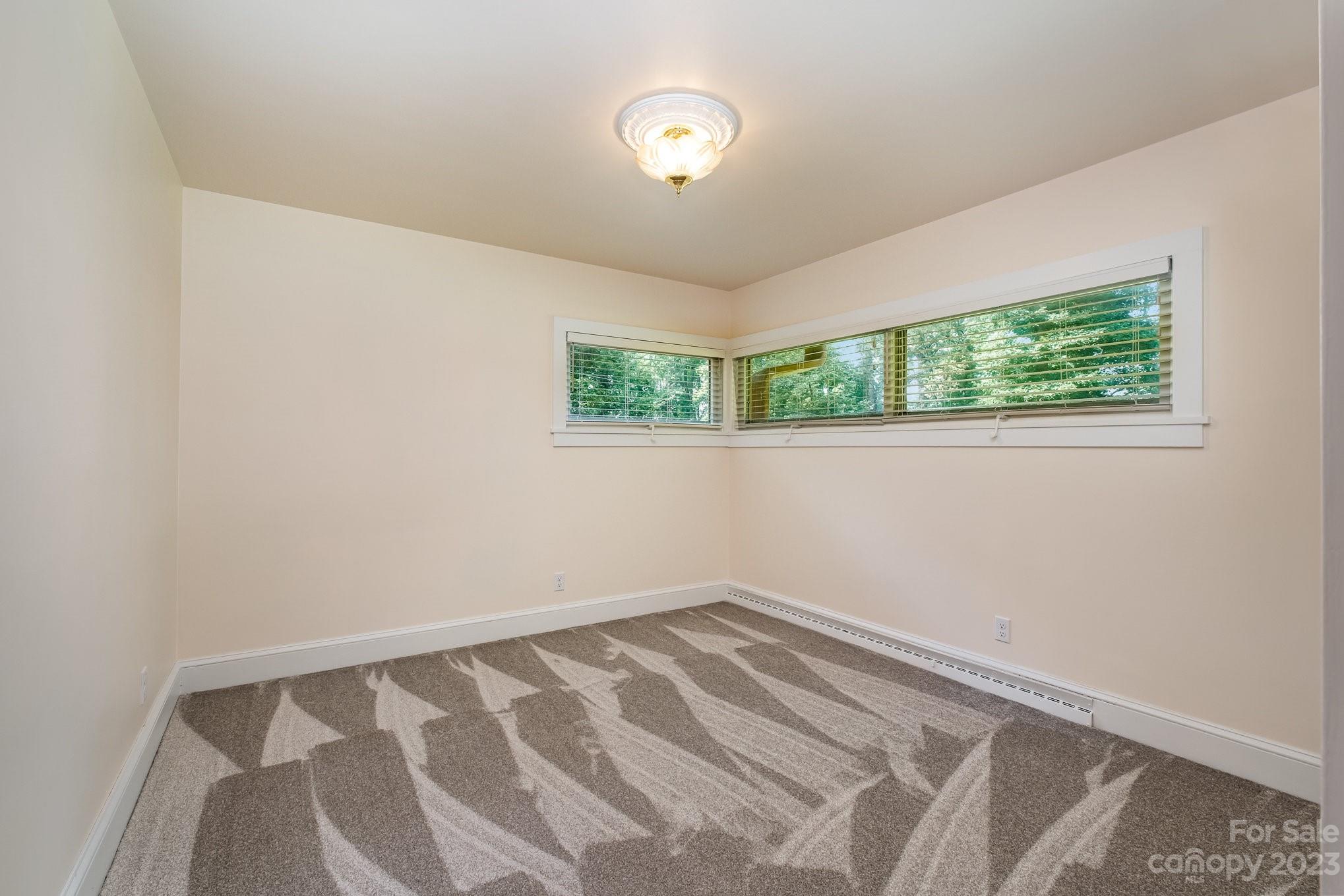 2756 Peachtree Road Statesville NC 28625