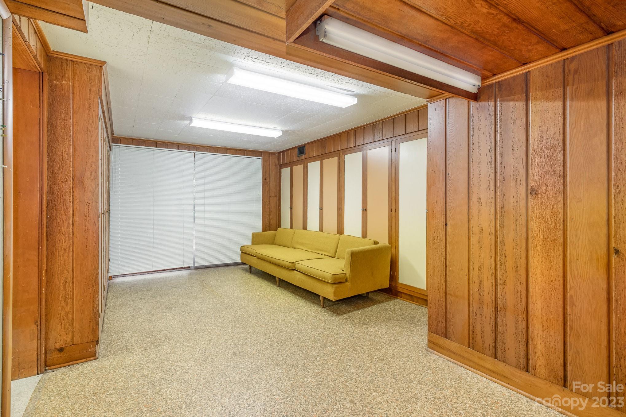 2756 Peachtree Road Statesville NC 28625