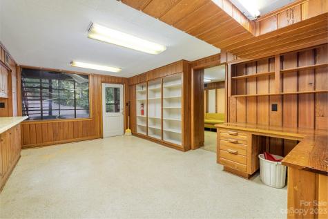 2756 Peachtree Road Statesville NC 28625