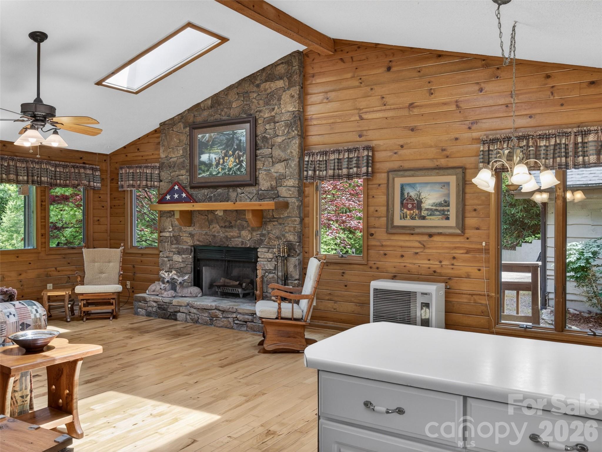 255 Westover Lane Burnsville NC 28714