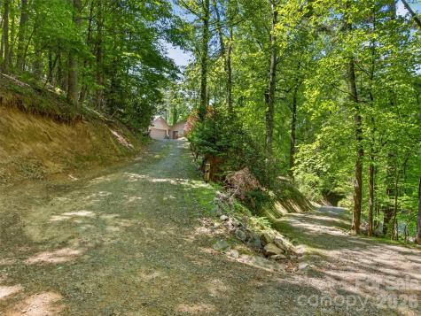 255 Westover Lane Burnsville NC 28714