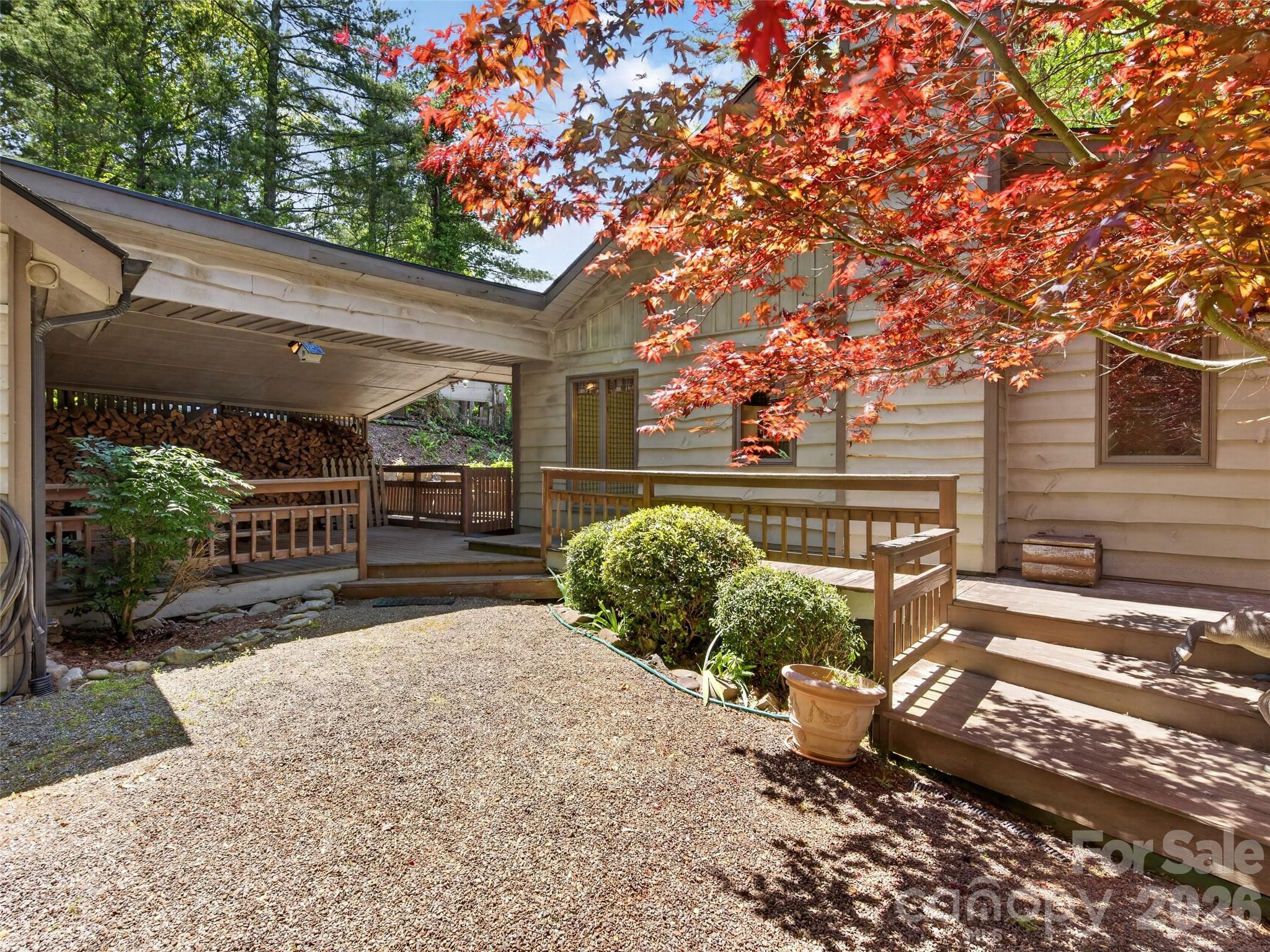 255 Westover Lane Burnsville NC 28714