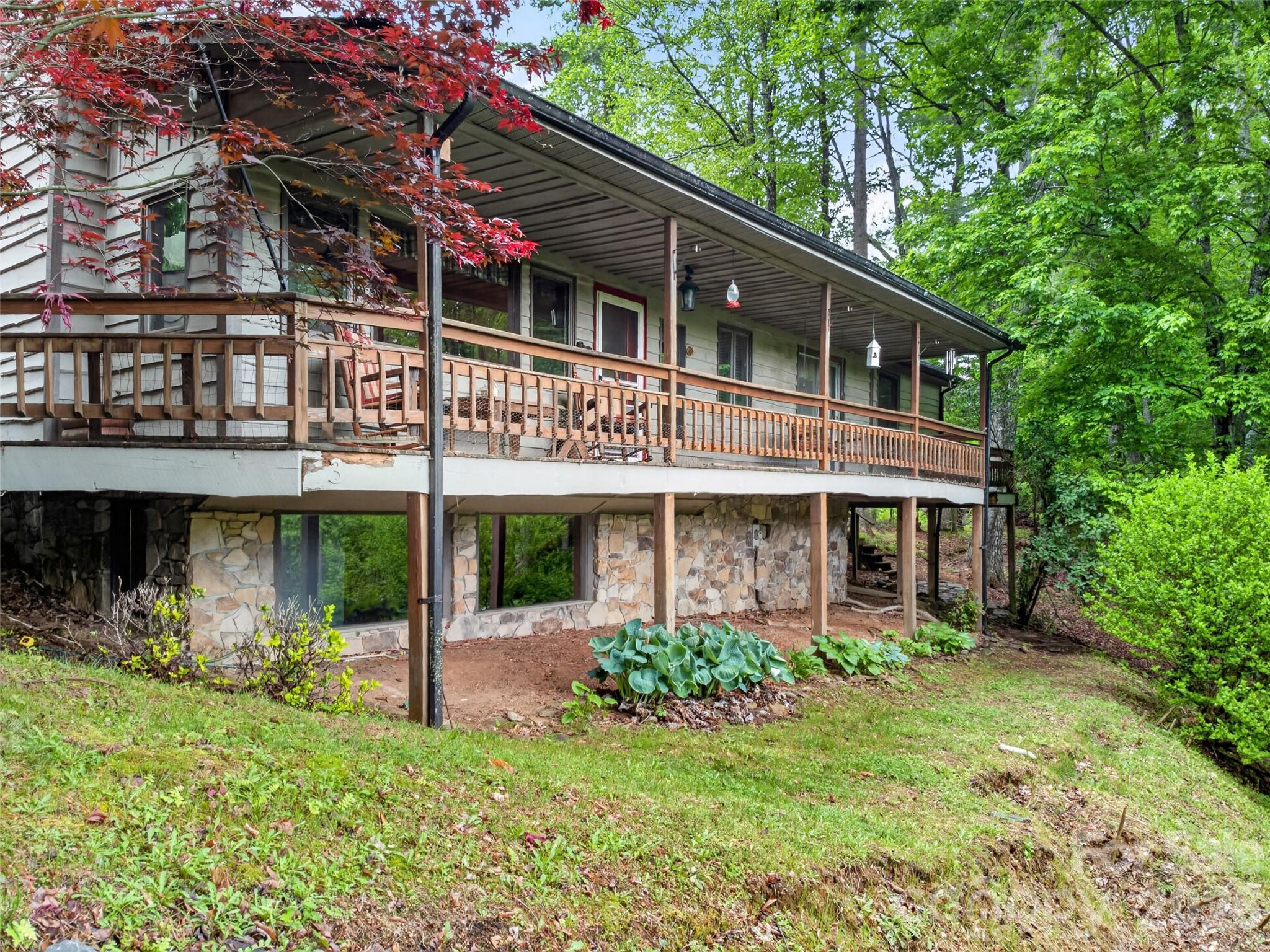 255 Westover Lane Burnsville NC 28714