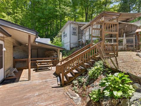 255 Westover Lane Burnsville NC 28714