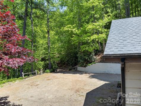 255 Westover Lane Burnsville NC 28714