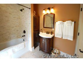 1 Perdue Place Asheville NC 28806