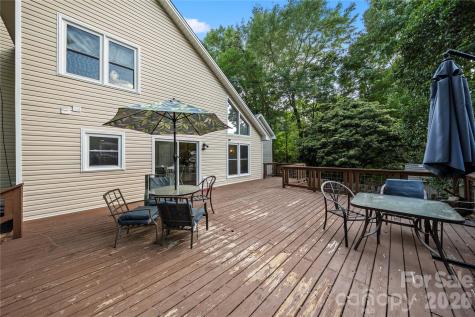 3072 Point Clear Drive Tega Cay SC 29708