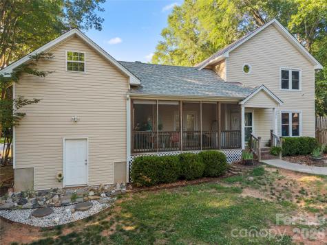 3072 Point Clear Drive Tega Cay SC 29708