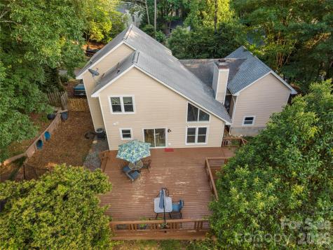 3072 Point Clear Drive Tega Cay SC 29708
