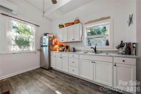3072 Point Clear Drive Tega Cay SC 29708