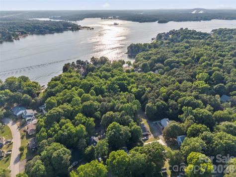 3072 Point Clear Drive Tega Cay SC 29708