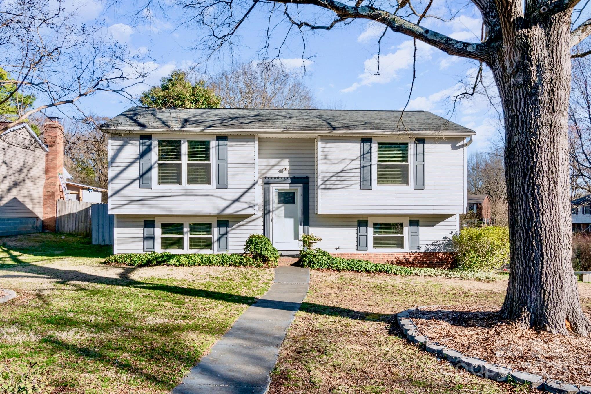 5304 Split Oak Drive Charlotte NC 28227