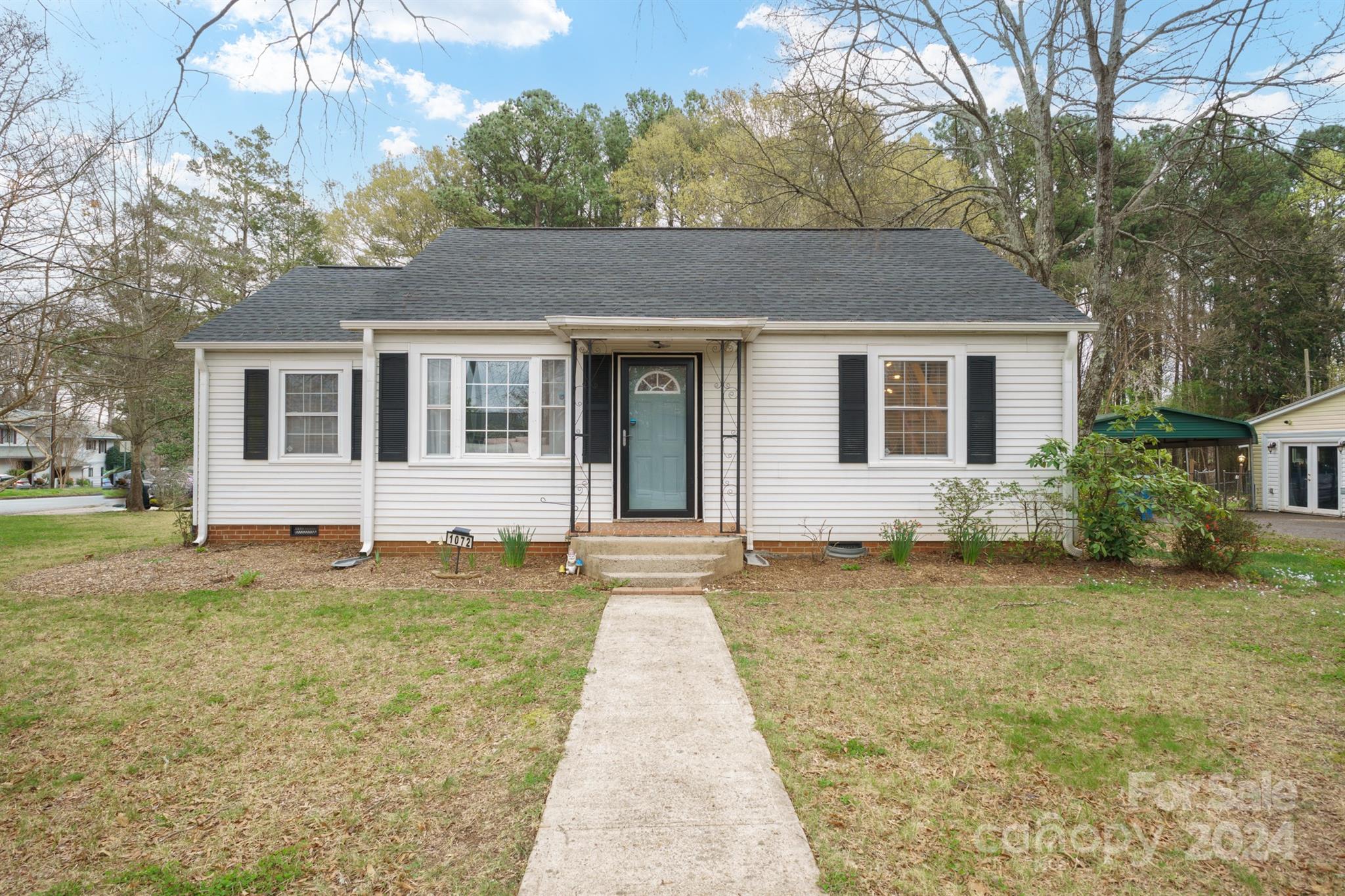 1072 5th Street NE Hickory NC 28601