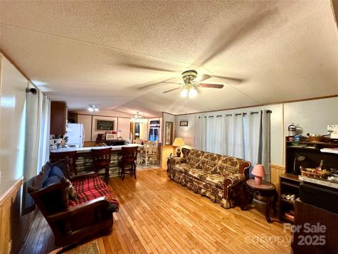 492 Chestnut Mountain Road Spruce Pine NC 28777