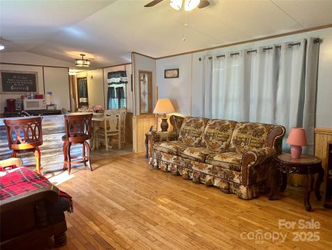 492 Chestnut Mountain Road Spruce Pine NC 28777
