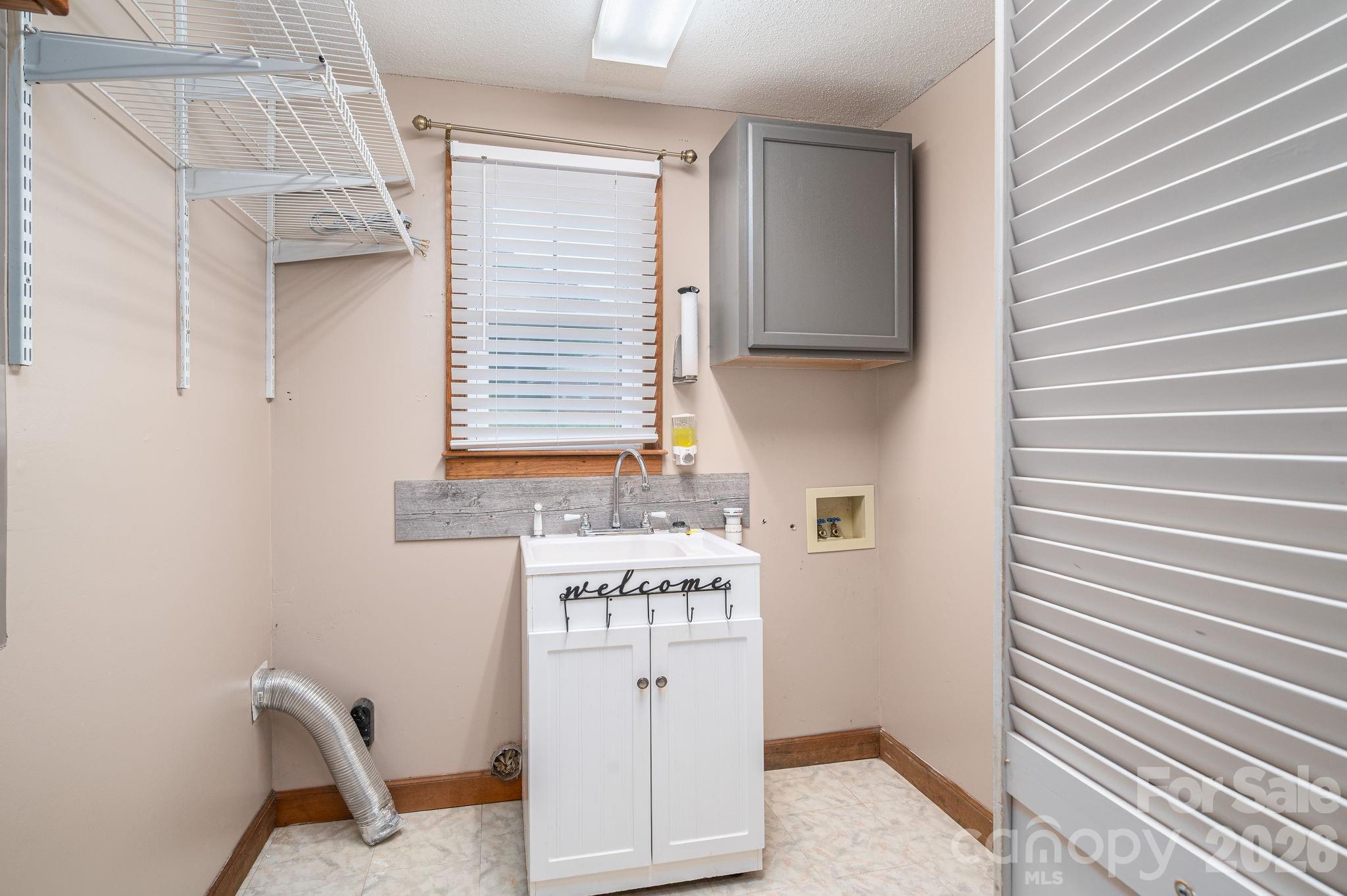 5519 Dallas High Shoals Highway Dallas NC 28034