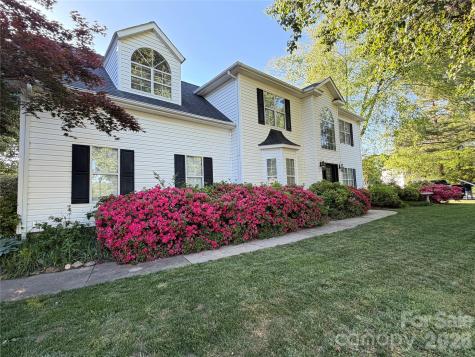 2300 Coach House Lane Kannapolis NC 28081