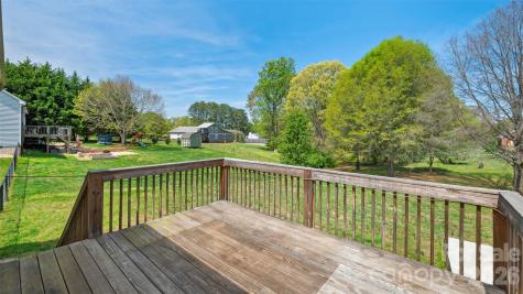 1880 Chestnut Grove Road King NC 27021