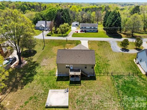 1880 Chestnut Grove Road King NC 27021