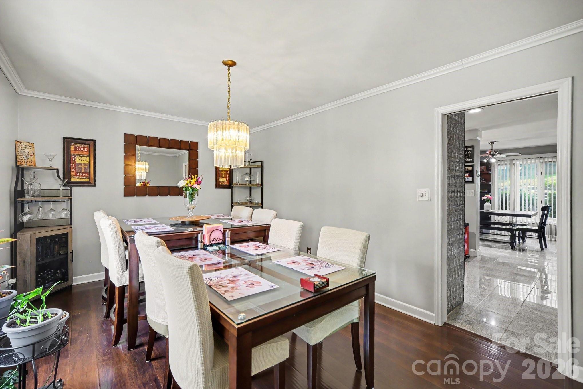 7108 Hollyhouse Drive Charlotte NC 28215