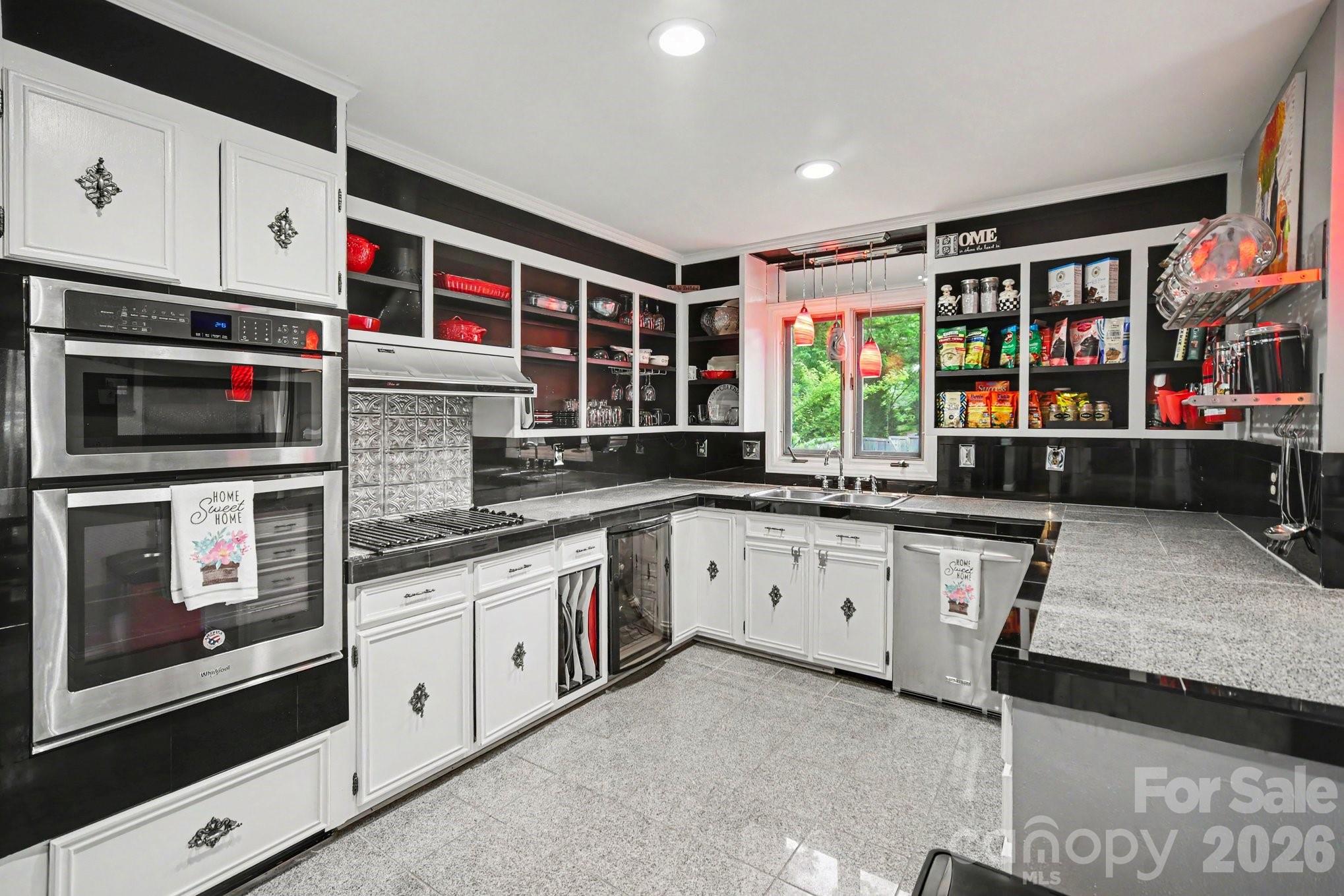 7108 Hollyhouse Drive Charlotte NC 28215