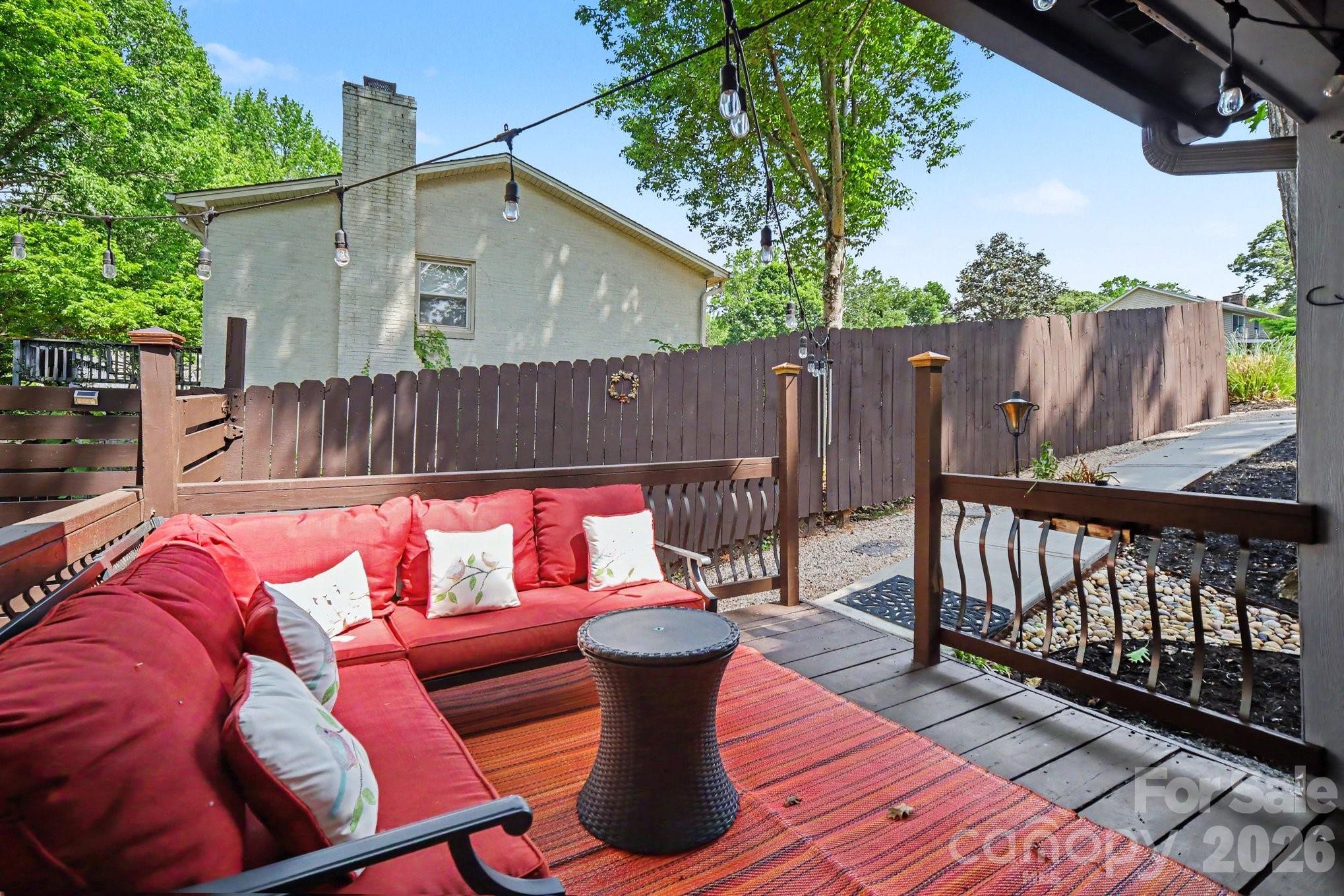 7108 Hollyhouse Drive Charlotte NC 28215