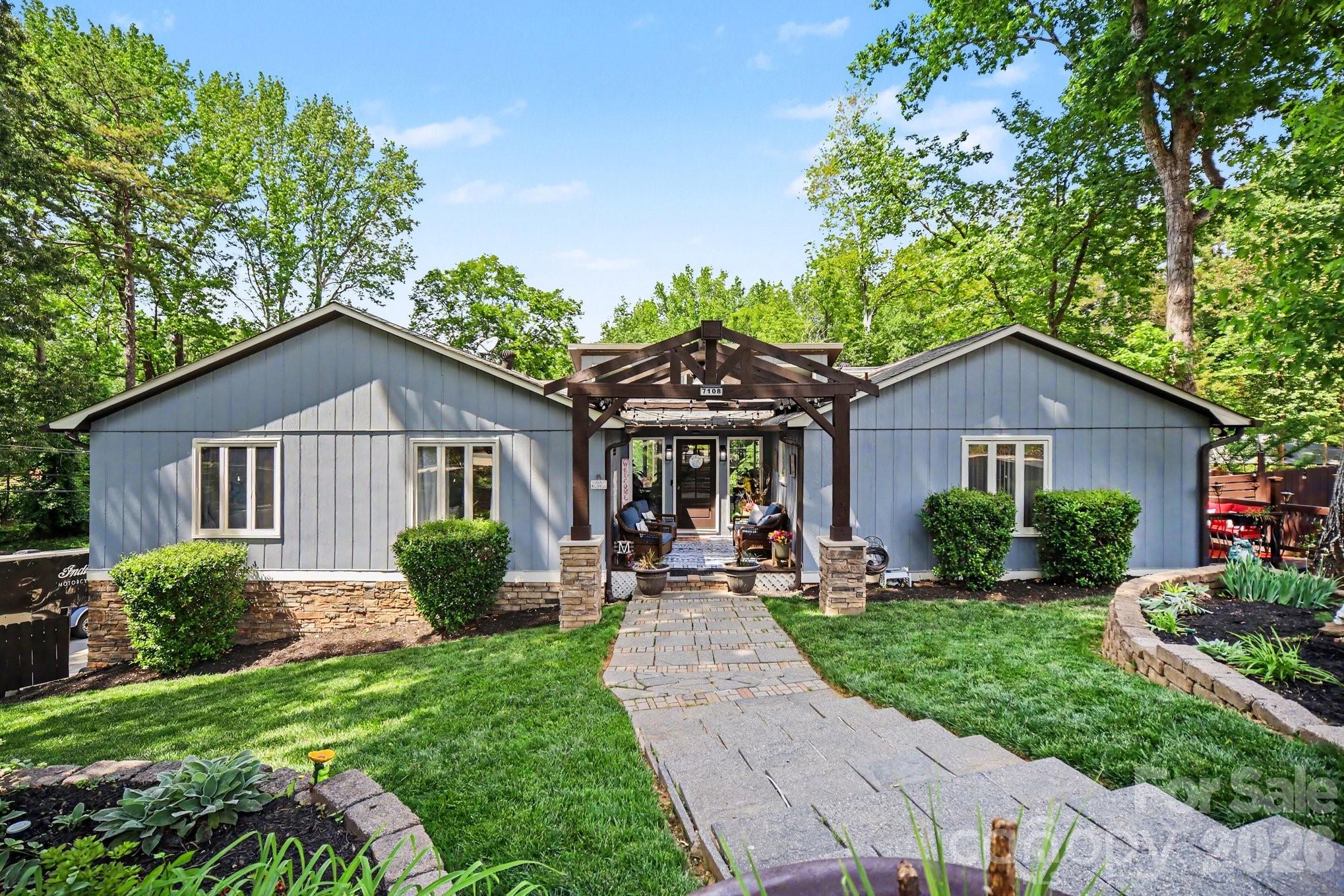 7108 Hollyhouse Drive Charlotte NC 28215