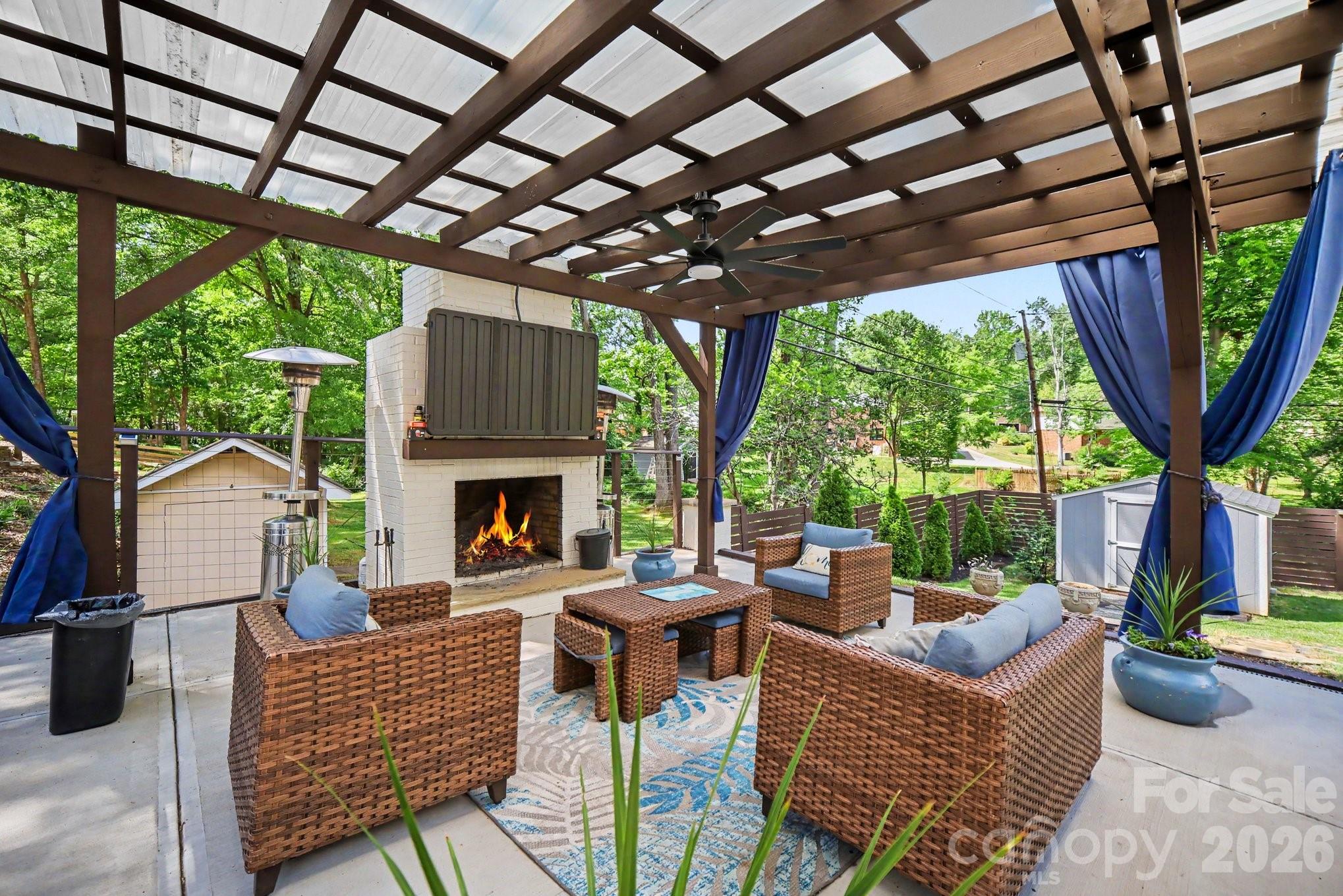 7108 Hollyhouse Drive Charlotte NC 28215