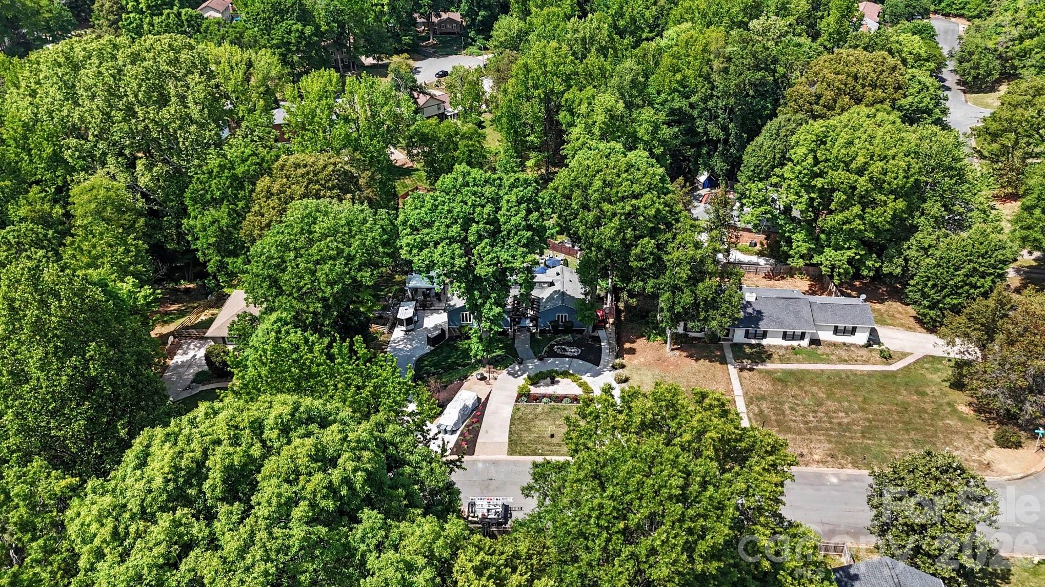7108 Hollyhouse Drive Charlotte NC 28215