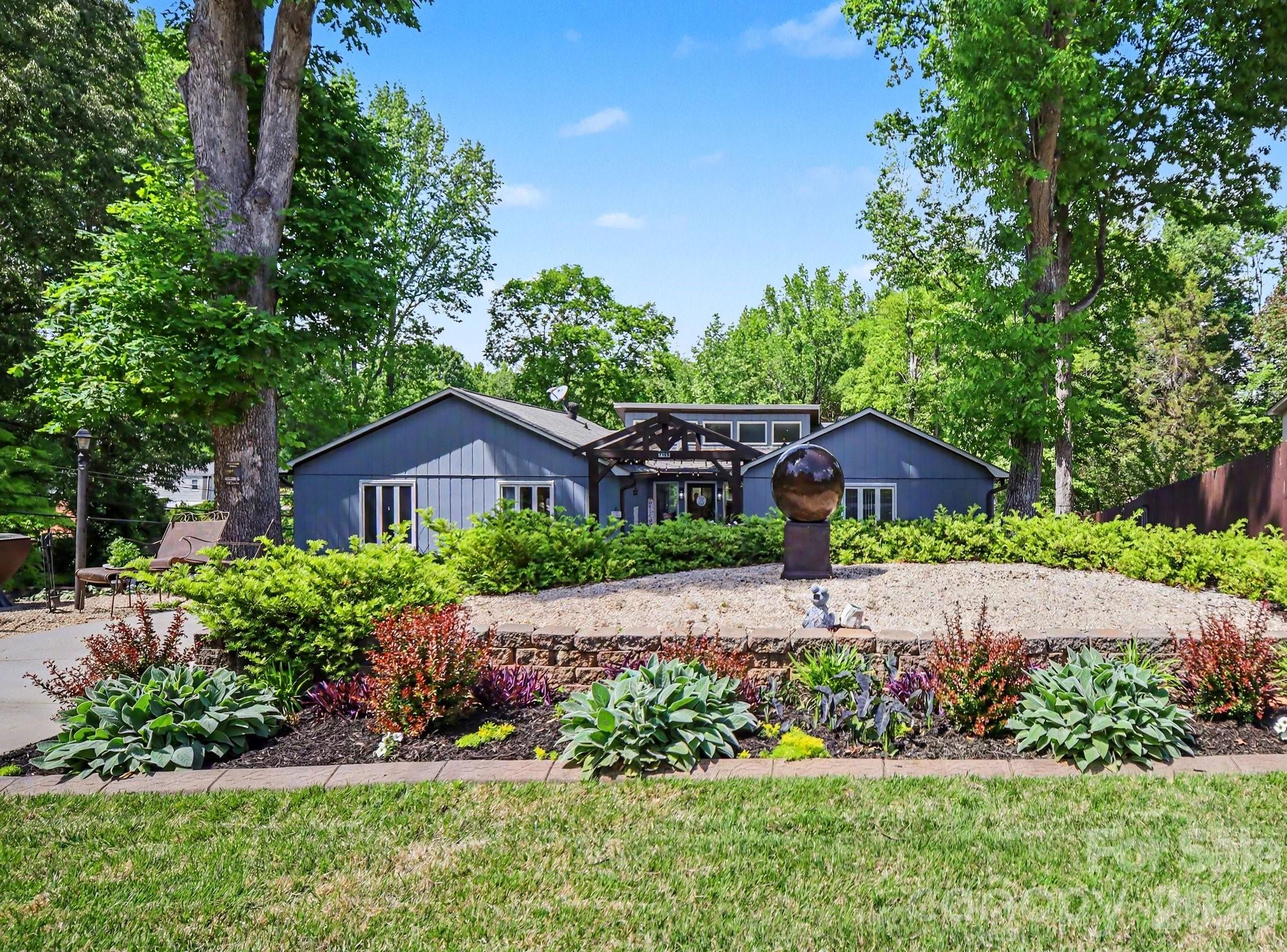 7108 Hollyhouse Drive Charlotte NC 28215