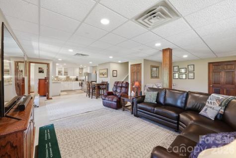 233 Lake View Place Jefferson NC 28640