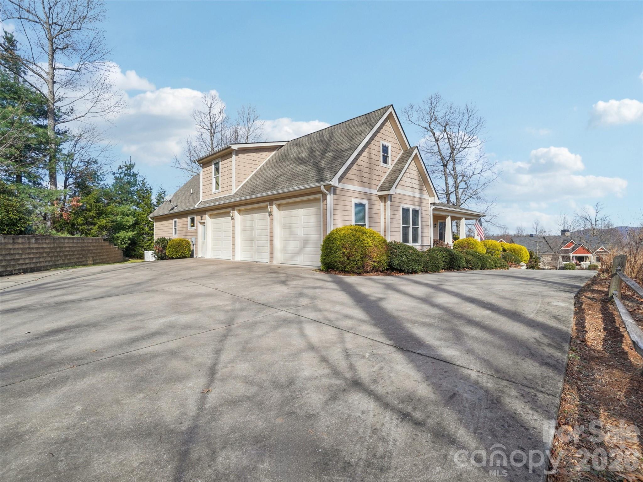 959 Silverglen Way Hendersonville NC 28792