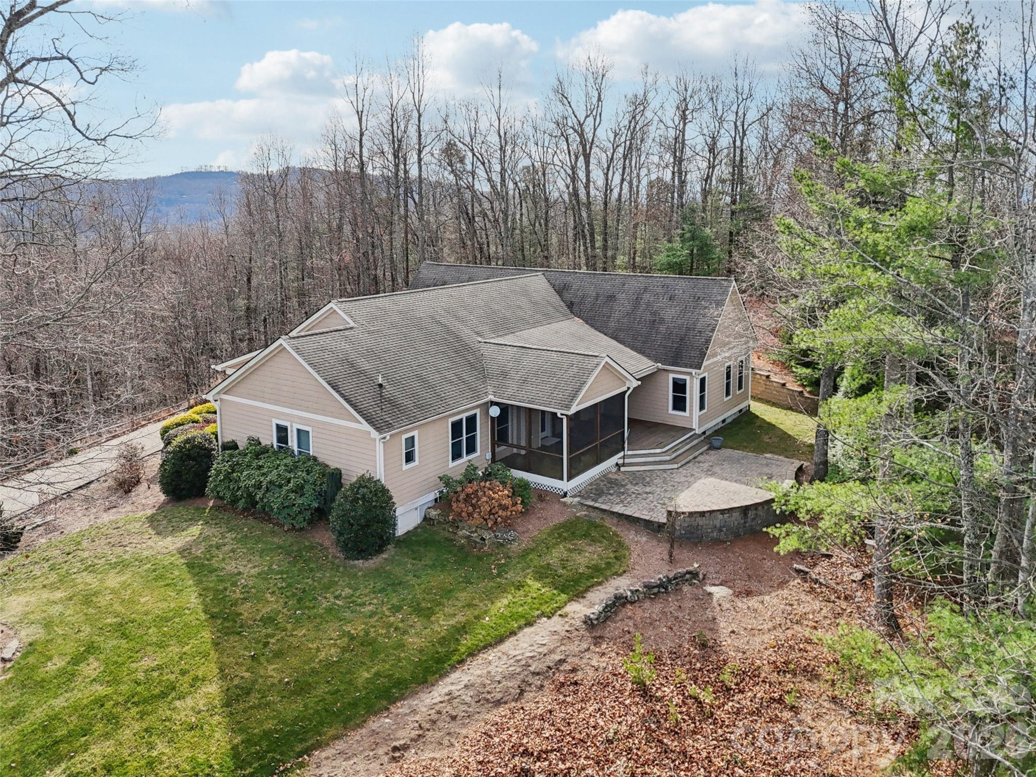 959 Silverglen Way Hendersonville NC 28792