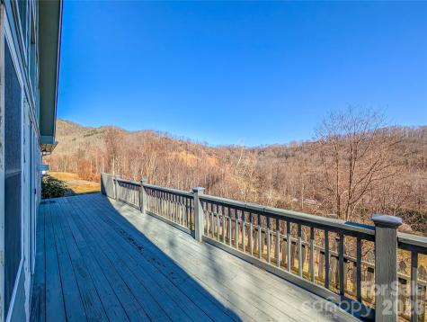 305 Majestic Mountain Drive Burnsville NC 28714