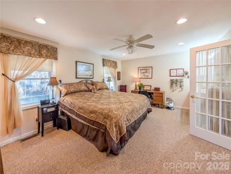 305 Majestic Mountain Drive Burnsville NC 28714