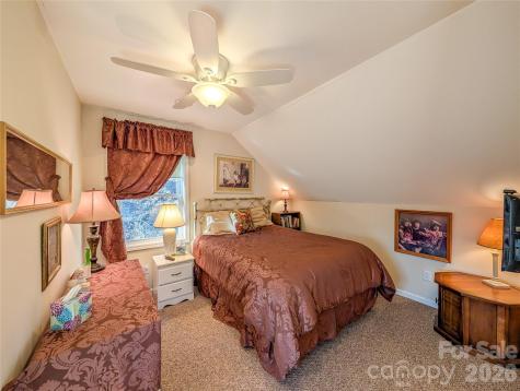 305 Majestic Mountain Drive Burnsville NC 28714