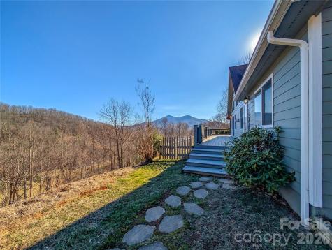 305 Majestic Mountain Drive Burnsville NC 28714