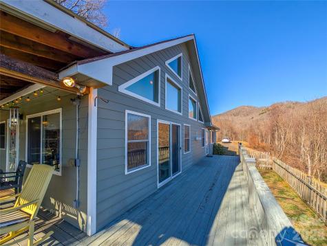 305 Majestic Mountain Drive Burnsville NC 28714