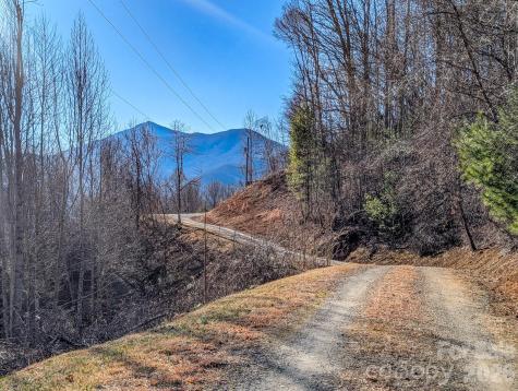 305 Majestic Mountain Drive Burnsville NC 28714