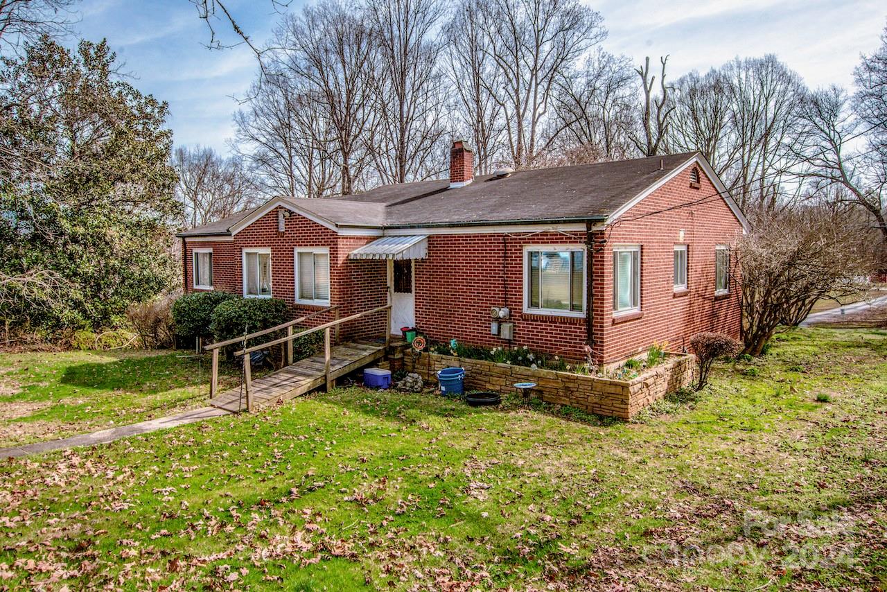 1095 Mount Ulla Highway Mooresville NC 28115