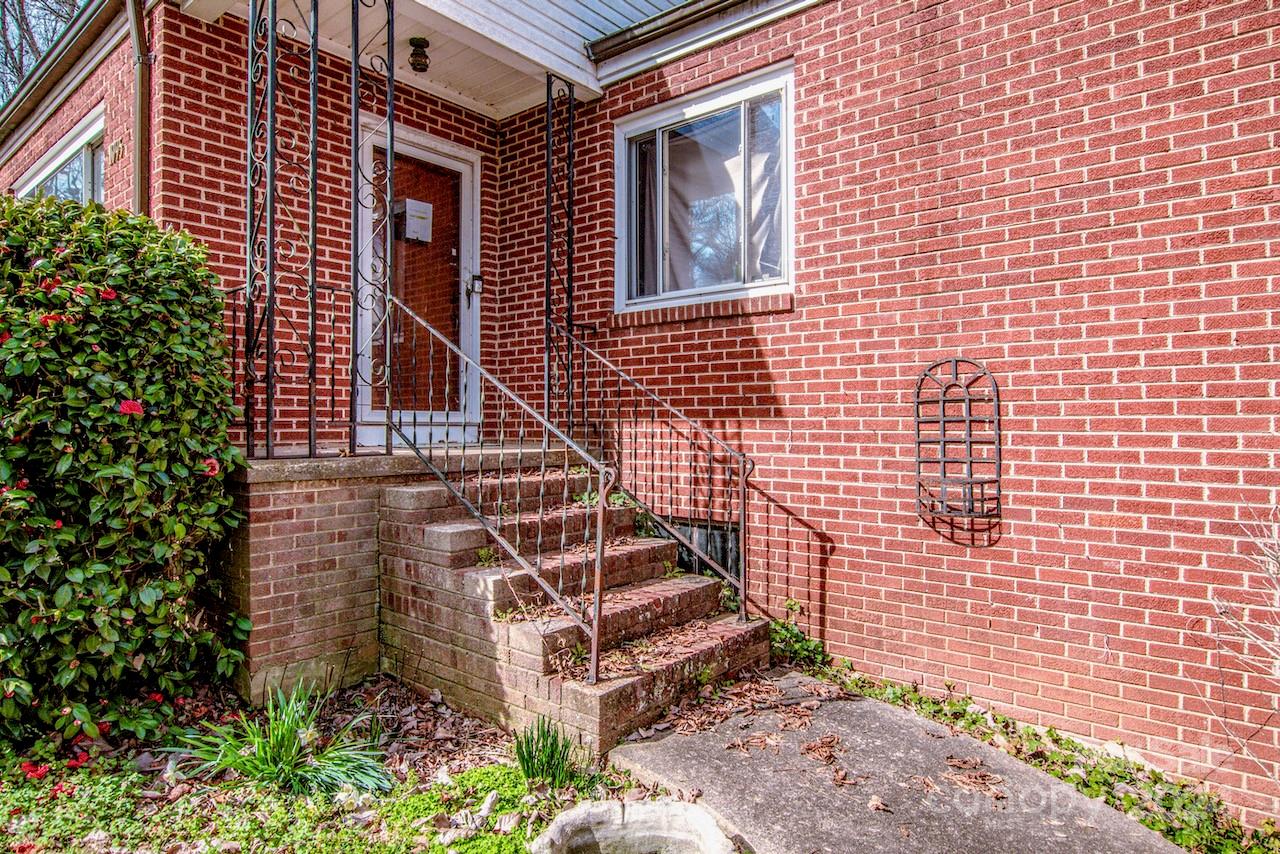 1095 Mount Ulla Highway Mooresville NC 28115