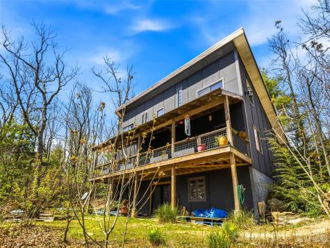 50 Dogwood Circle Penrose NC 28766