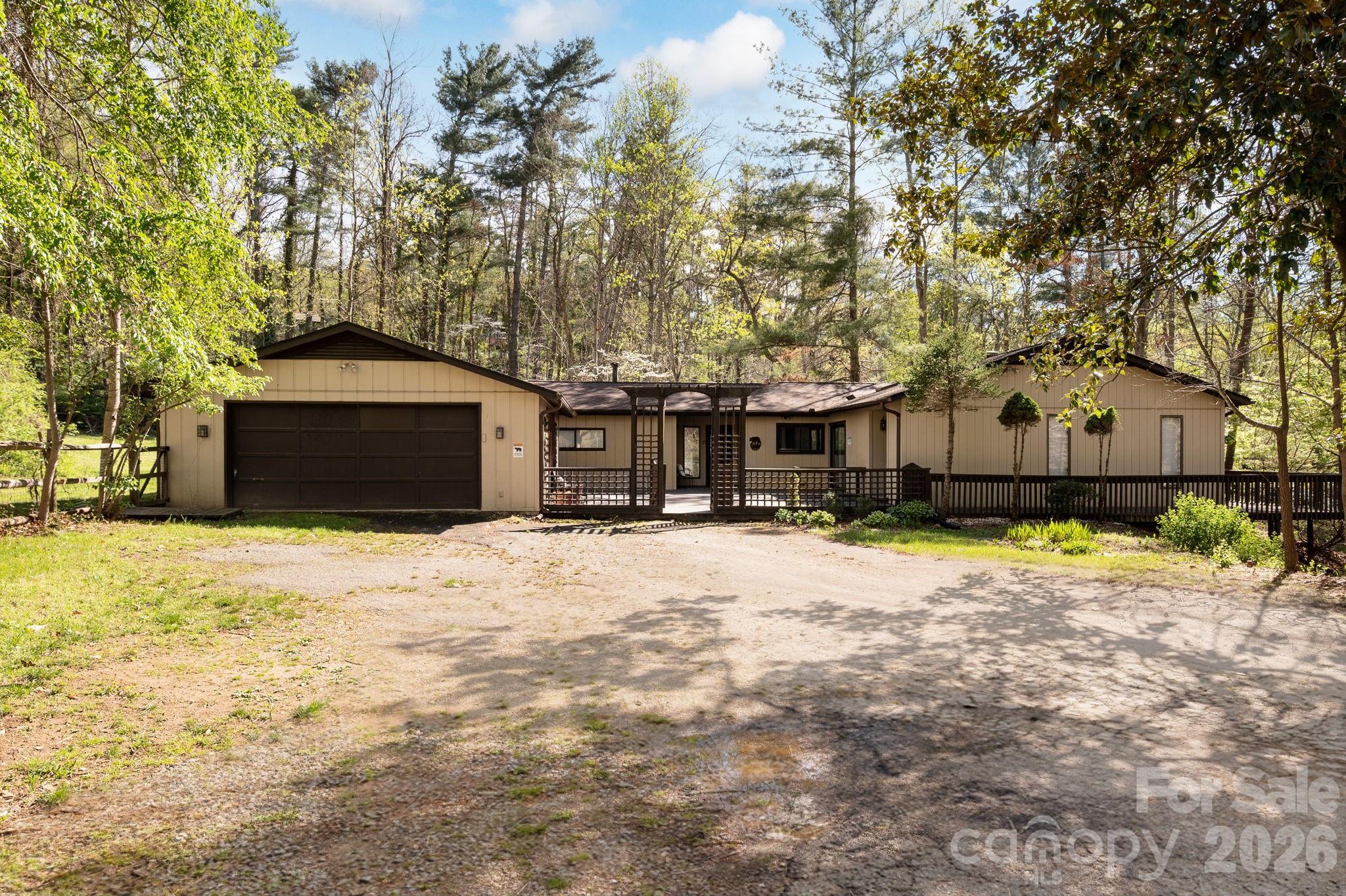 111 Hidden Pond Lane Asheville NC 28804