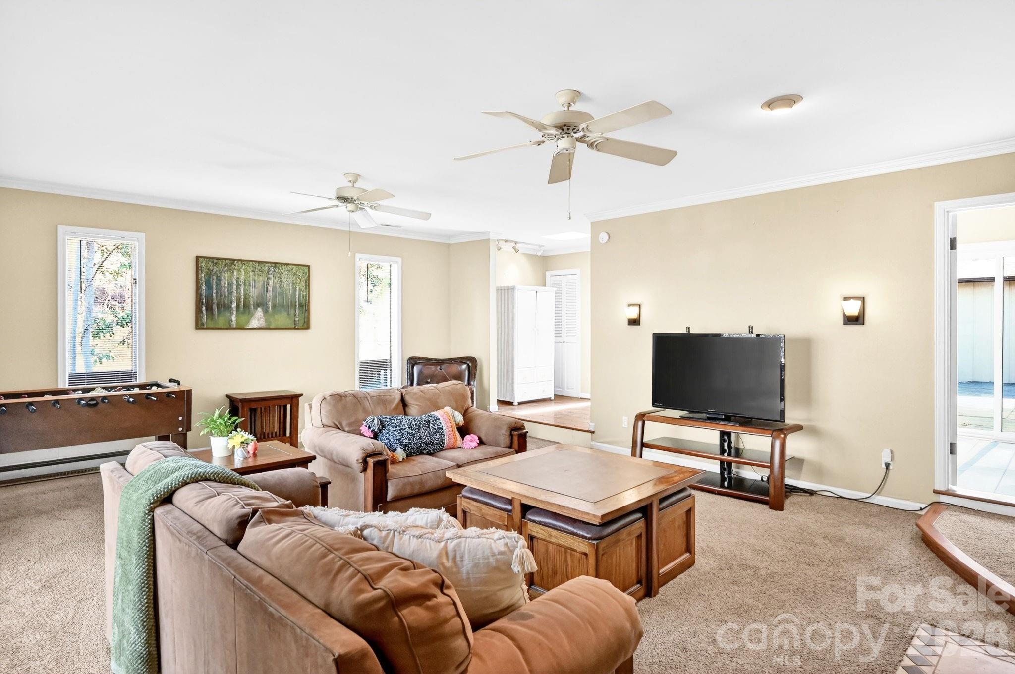 111 Hidden Pond Lane Asheville NC 28804