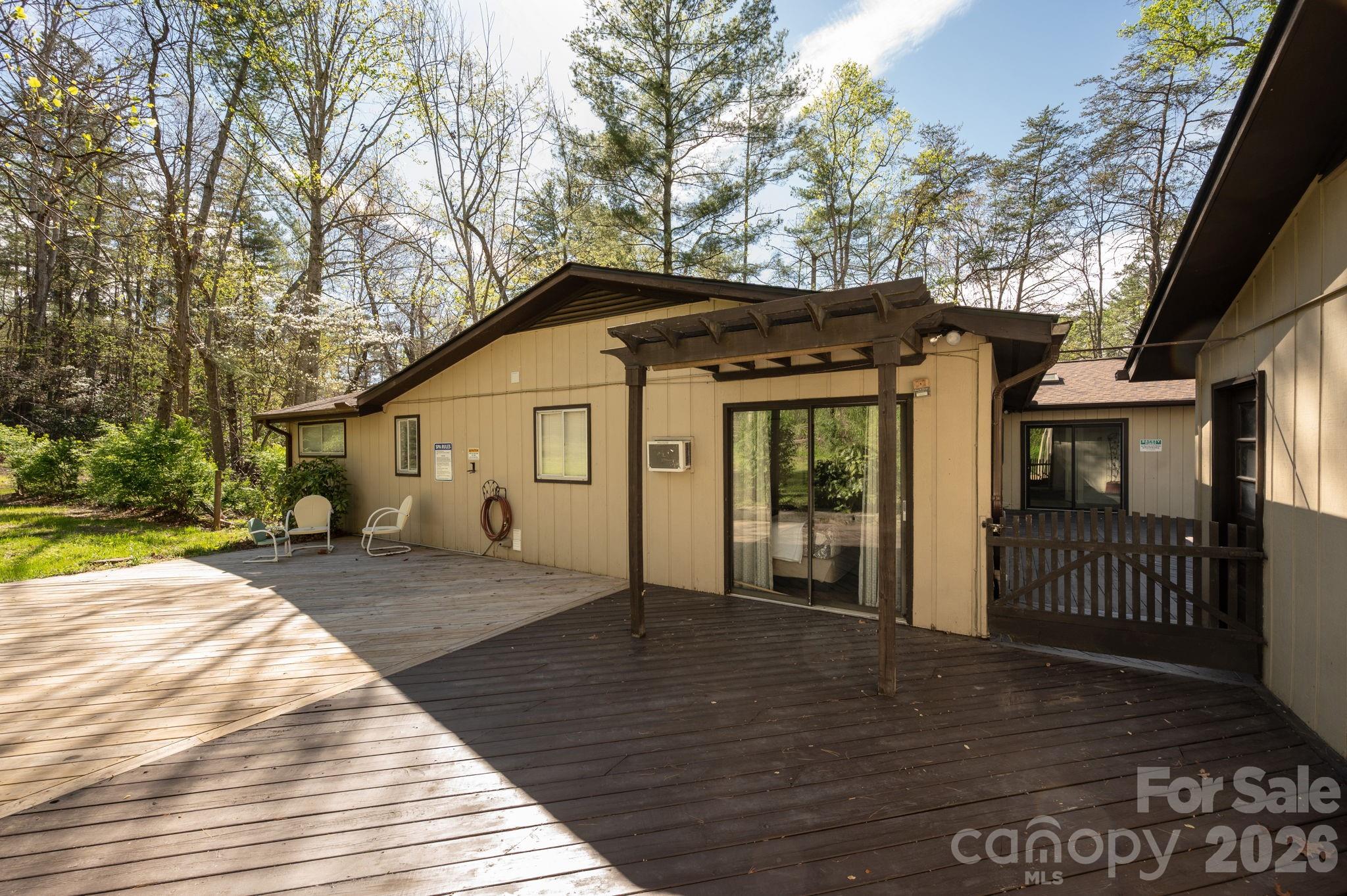 111 Hidden Pond Lane Asheville NC 28804