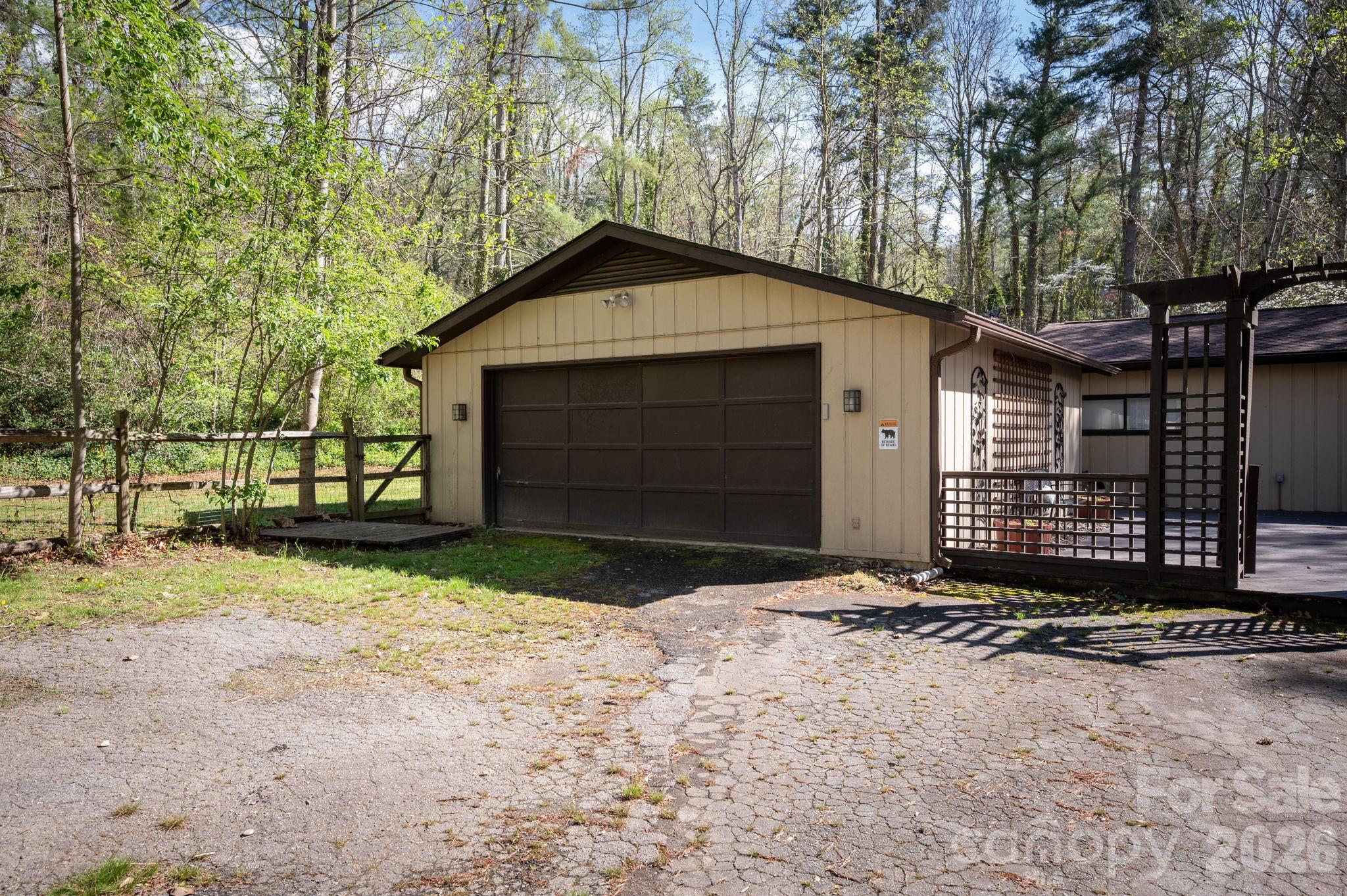 111 Hidden Pond Lane Asheville NC 28804